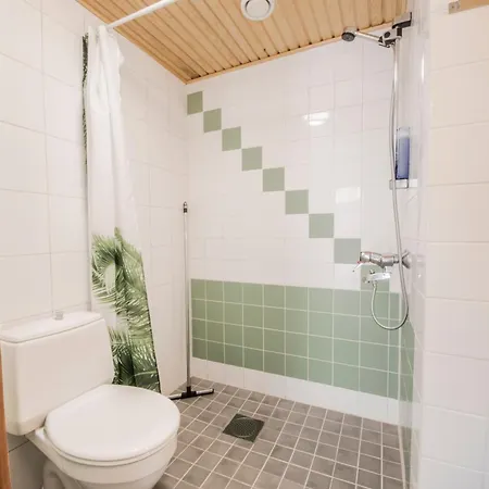 Online Oy موتيل 2*